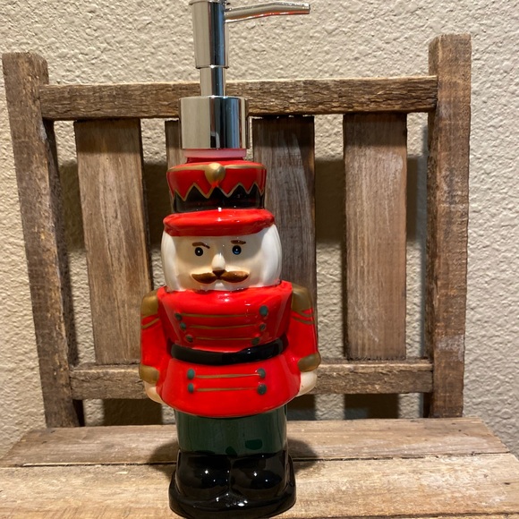 Nutcracker Soap Dispenser, Christmas Nutcracker Soap Dispenser, Soap Dispenser - Picture 8 of 16